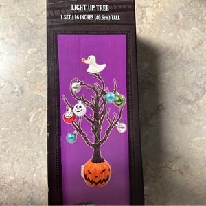New in box 16” nightmare before Christmas tree